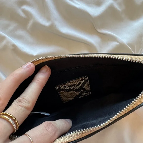 Missguided Snakeskin Pattern Shoulder Bag - Picture 2 of 5